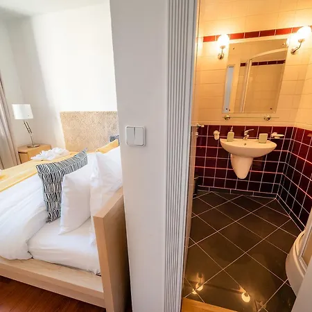Unique Penthouse & Terrace 6br+3.5bath, Views! Apartment