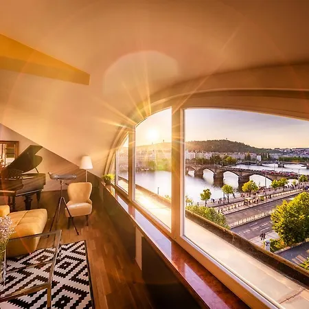 Unique Penthouse & Terrace 6br+3.5bath, Views! Apartment *