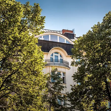 Unique Penthouse & Terrace 6br+3.5bath, Views! Prague